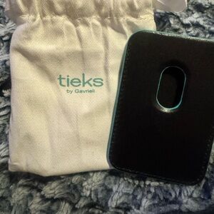 Tieks Black Leather MagSafe Card Case with Teal Accents